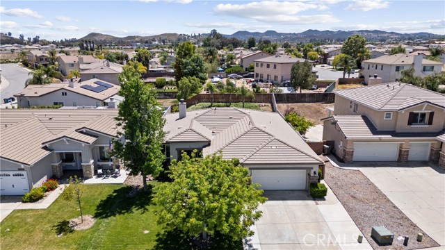 26811 Country View Court, Menifee CA: https://media.crmls.org/medias/cdac15e2-0e83-4743-950b-f3a91c707a41.jpg