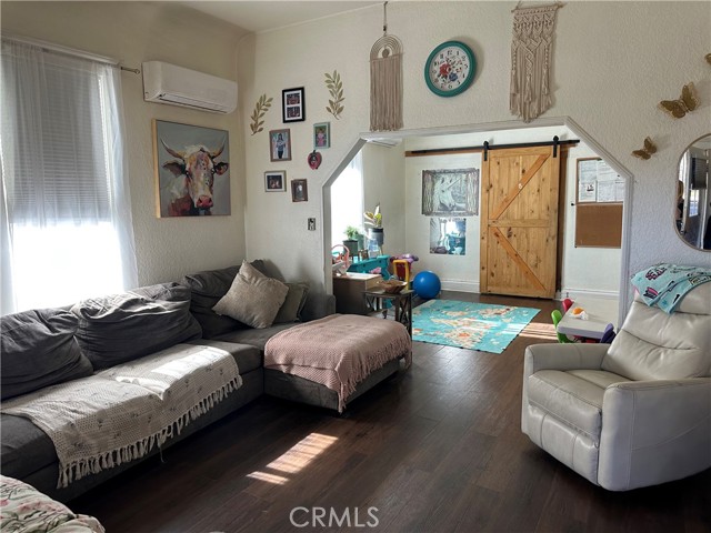 Detail Gallery Image 2 of 6 For 1247 Alta, Redlands,  CA 92374 - 4 Beds | 1 Baths