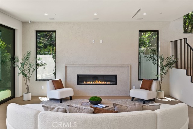Detail Gallery Image 10 of 75 For 14738 Otsego St, Sherman Oaks,  CA 91403 - 5 Beds | 5/1 Baths