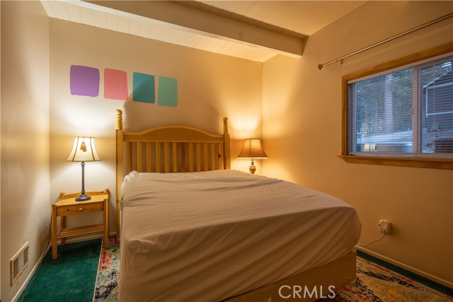 Detail Gallery Image 18 of 45 For 136 Round Dr, Big Bear Lake,  CA 92315 - 3 Beds | 1/1 Baths