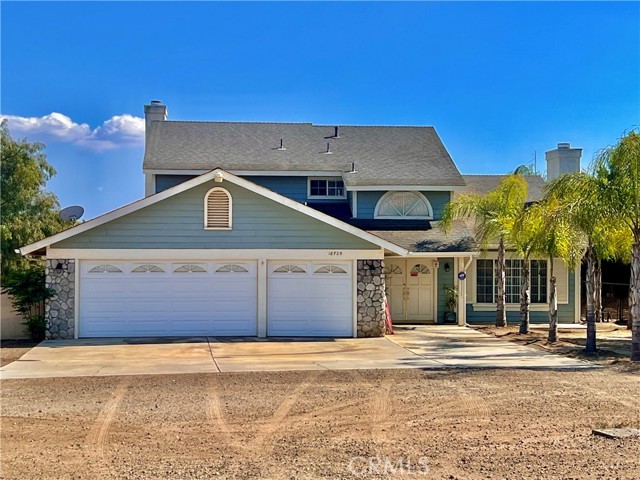 18725 Dallas Avenue, Riverside CA: https://media.crmls.org/medias/cdad3c60-4dea-4229-89cc-3829d61ee43d.jpg