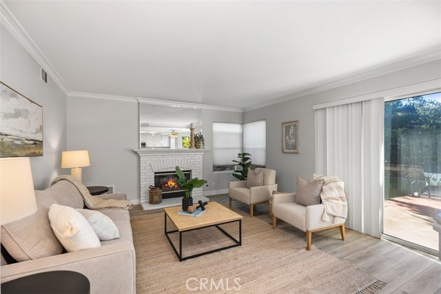 Detail Gallery Image 7 of 18 For 26035 Ravenna, Mission Viejo,  CA 92692 - 4 Beds | 2/1 Baths