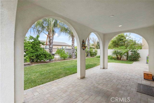 45976 Camino Rubi, Temecula CA: https://media.crmls.org/medias/cdae182f-b2b1-4cd8-a2b8-6c3d33cd6257.jpg