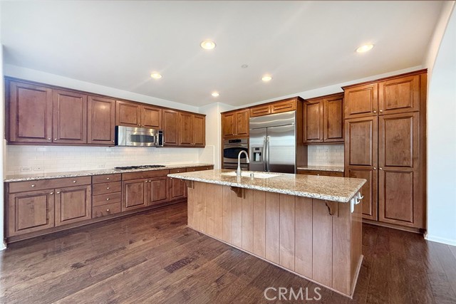 19916 Esmeralda Court, Yorba Linda CA: https://media.crmls.org/medias/cdae839e-a309-4ddd-8db1-985419cb7bf6.jpg