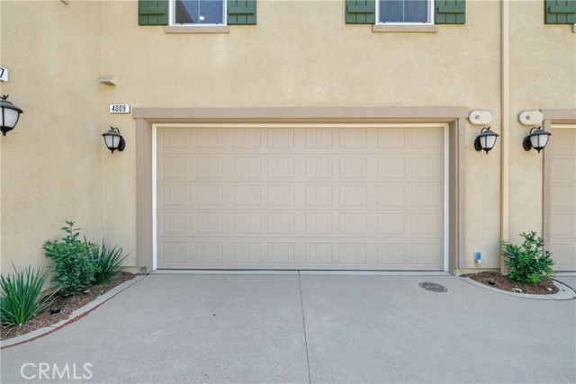 4009 E Coronado Privado, Ontario CA: https://media.crmls.org/medias/cdaea28d-1de1-4cf8-9abf-0616b7f50d3e.jpg