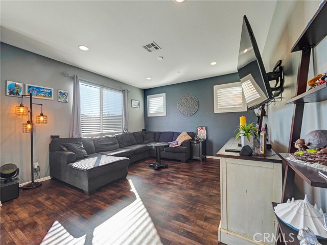 Detail Gallery Image 24 of 29 For 24203 Lilac Lane, Lake Elsinore,  CA 92532 - 4 Beds | 3 Baths