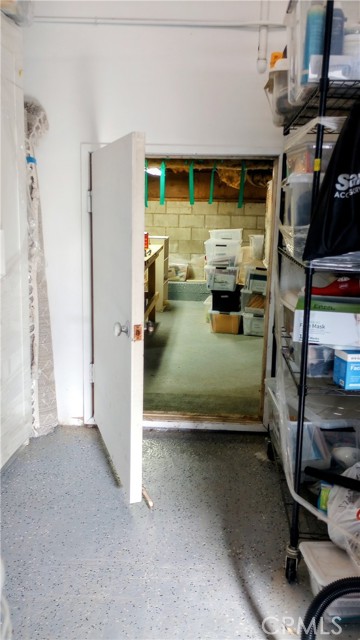 Detail Gallery Image 31 of 37 For 16276 Pacific Cir, Huntington Beach,  CA 92649 - 3 Beds | 5/1 Baths