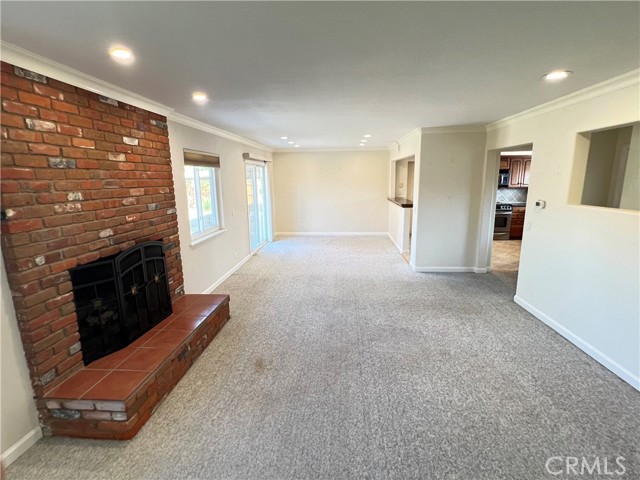 Detail Gallery Image 11 of 19 For 18651 Saugus Ave, Santa Ana,  CA 92705 - 3 Beds | 2/1 Baths