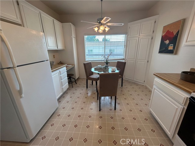 Detail Gallery Image 9 of 20 For 4242 Stansbury Ave #203,  Sherman Oaks,  CA 91423 - 2 Beds | 2 Baths