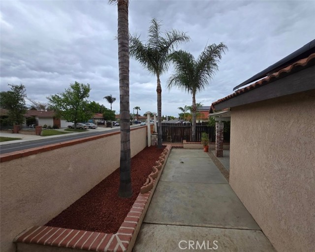 Detail Gallery Image 2 of 20 For 13241 Oak Dell St, Moreno Valley,  CA 92553 - 2 Beds | 2 Baths