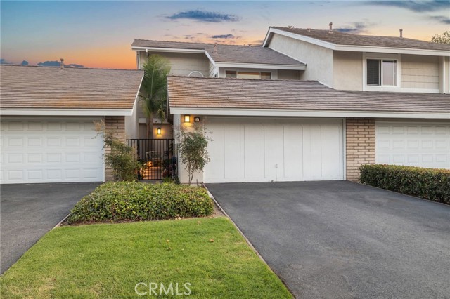 56 Ashbrook, Irvine CA: https://media.crmls.org/medias/cdb22f14-33bc-448a-91c8-b710025f7b44.jpg