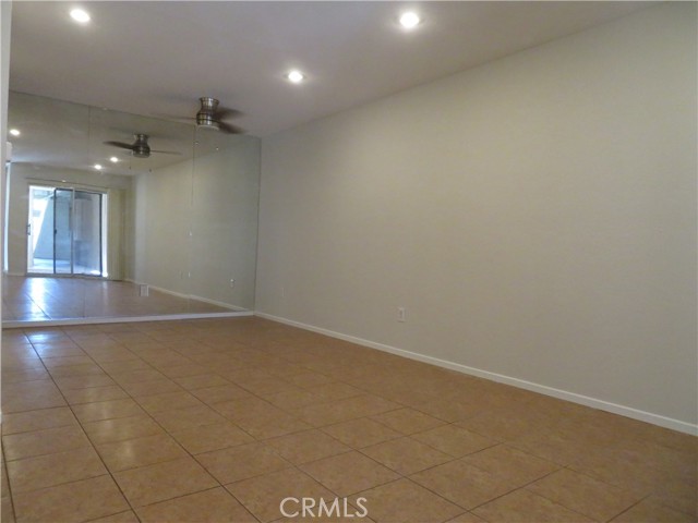 Detail Gallery Image 6 of 29 For 2857 N Los Felices Rd #106,  Palm Springs,  CA 92262 - 1 Beds | 1 Baths