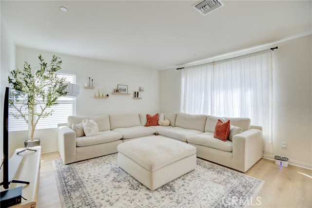 Detail Gallery Image 2 of 36 For 28439 Deer Brush, Nuevo,  CA 92567 - 3 Beds | 2/1 Baths