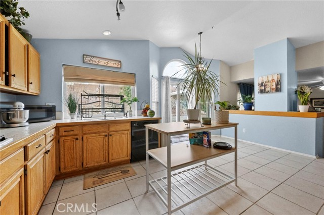 Detail Gallery Image 37 of 75 For 3684 Veronica Ct, Rialto,  CA 92377 - 4 Beds | 3 Baths