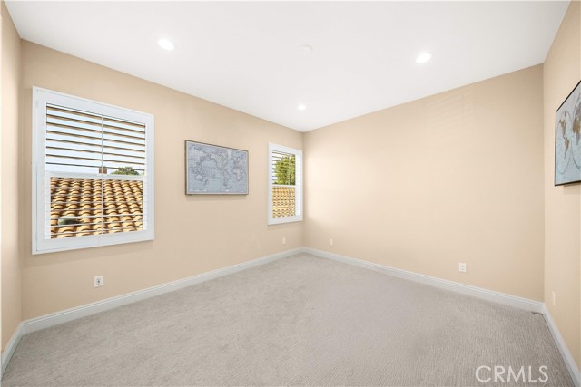 Detail Gallery Image 61 of 75 For 27 Gillman St, Irvine,  CA 92612 - 6 Beds | 6/1 Baths