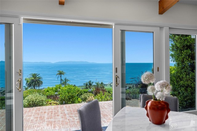 3550 Coolheights Drive, Rancho Palos Verdes CA: https://media.crmls.org/medias/cdb508b8-3223-441b-bb2e-de139241071e.jpg