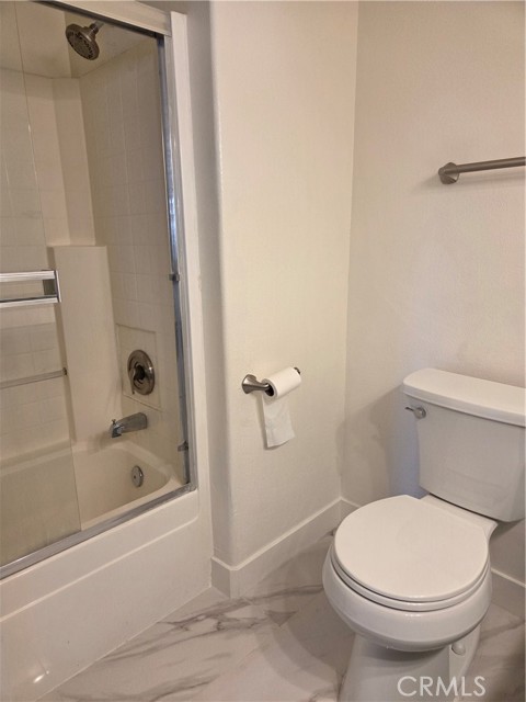 1011 HARBOR VILLAGE Drive, Harbor City CA: https://media.crmls.org/medias/cdb580d5-be5f-4bb3-8d73-d205a55c4fba.jpg