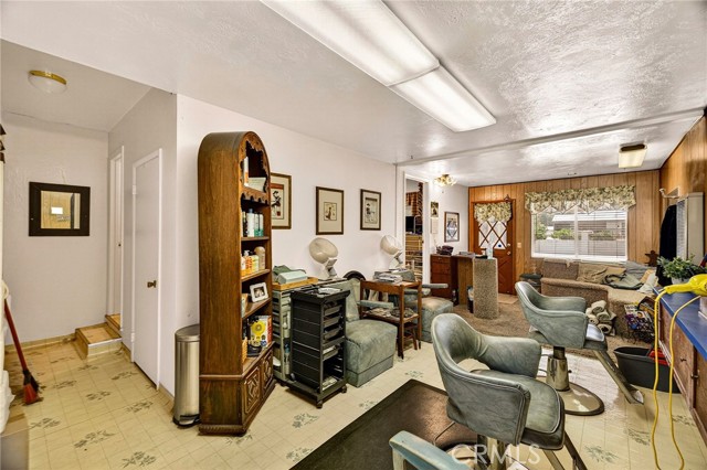 7012 State Hwy 32, Orland CA: https://media.crmls.org/medias/cdb6246d-74de-4762-bed8-5036430e1b01.jpg