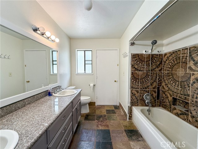 3583 Vernal, Merced CA: https://media.crmls.org/medias/cdb681e2-29f7-4376-8f84-89f6721cce09.jpg