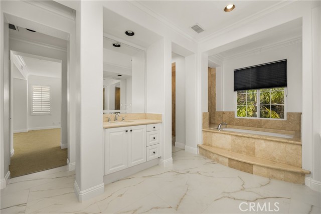 Detail Gallery Image 15 of 72 For 6 Edendale St, Ladera Ranch,  CA 92694 - 5 Beds | 4/1 Baths