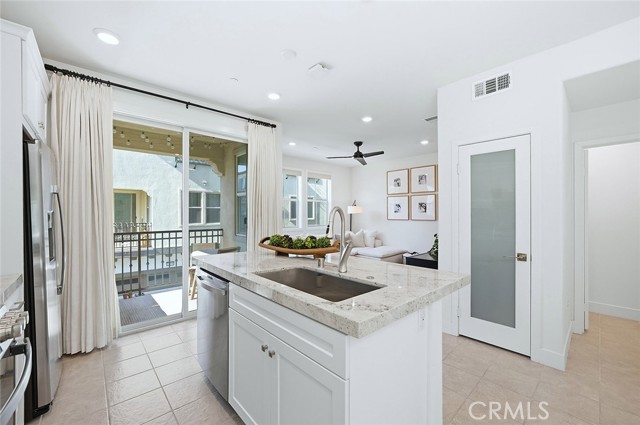 Detail Gallery Image 8 of 45 For 18315 Iris Ln, Yorba Linda,  CA 92886 - 2 Beds | 2/1 Baths