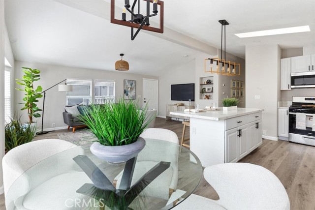 Detail Gallery Image 12 of 45 For 907 Ironwood, Fountain Valley,  CA 92708 - 3 Beds | 2 Baths