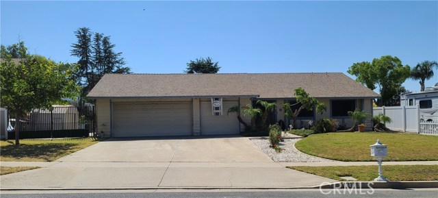 2128 Conejo St, Corona, CA 92882