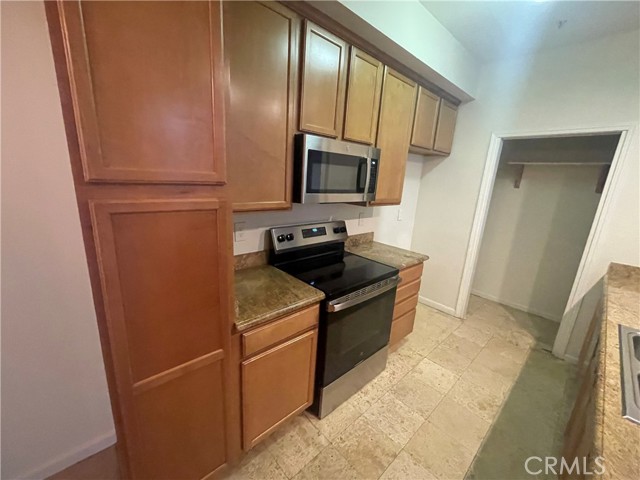 Detail Gallery Image 6 of 16 For 375 Central Ave #181,  Riverside,  CA 92507 - 2 Beds | 2 Baths
