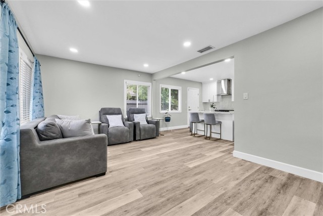 Detail Gallery Image 5 of 29 For 3625 Ross St, Riverside,  CA 92503 - 4 Beds | 2 Baths