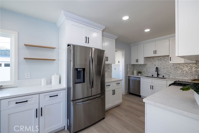 2708 Spreckels Lane, Redondo Beach, California 90278, 3 Bedrooms Bedrooms, ,2 BathroomsBathrooms,Residential,Sold,Spreckels,SB22026607