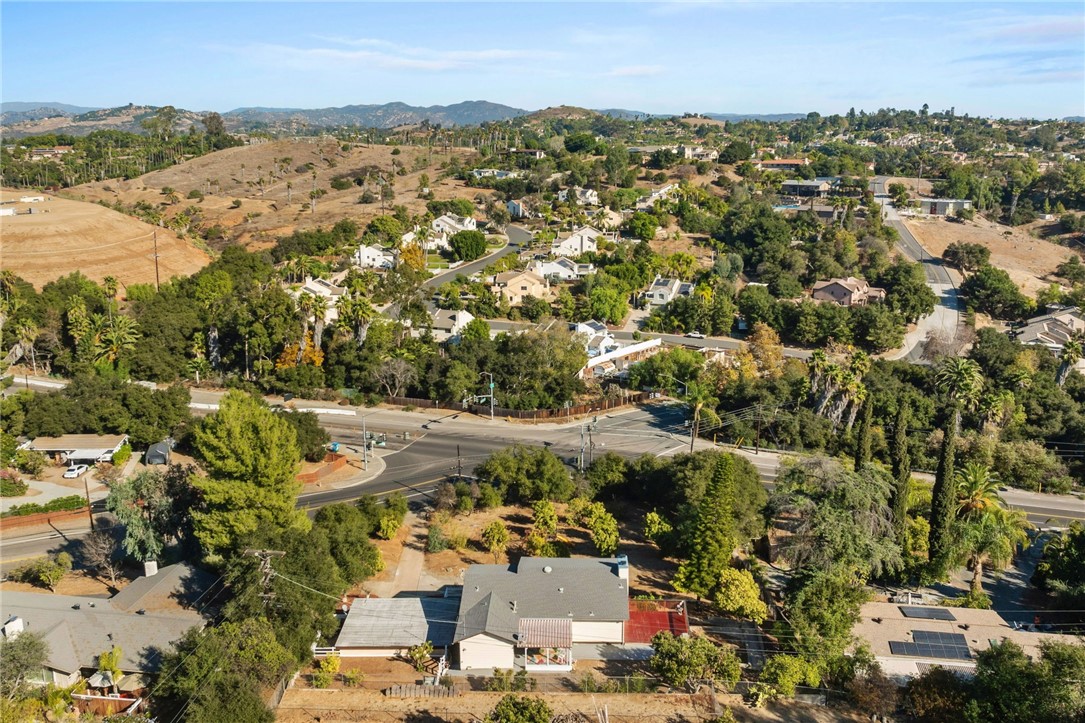 Detail Gallery Image 53 of 58 For 2401 Sunset Dr, Escondido,  CA 92025 - 4 Beds | 2 Baths