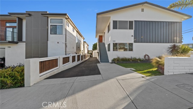 1400 15th Street, Manhattan Beach, California 90266, ,Residential Income,For Sale,15th,PW25034625