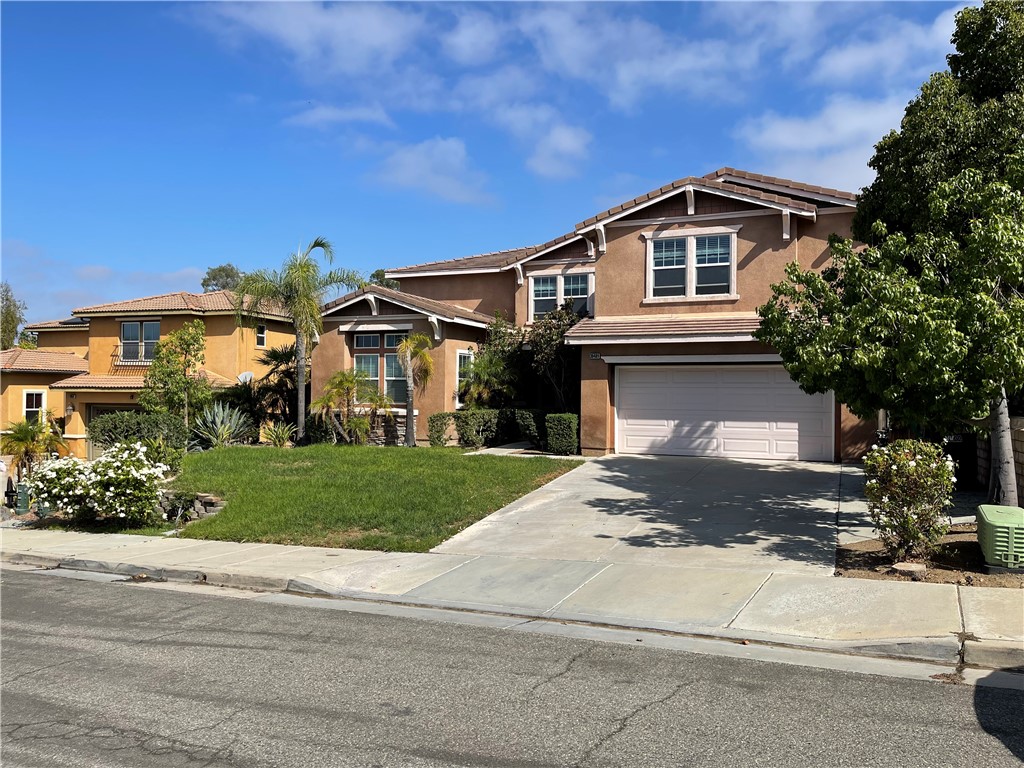 Detail Gallery Image 3 of 64 For 38489 Clearbrook Dr, Murrieta,  CA 92563 - 4 Beds | 3/1 Baths