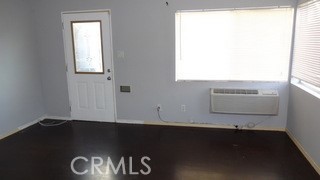 https://media.crmls.org/medias/cdbc2f46-45df-48b6-b138-0f3a5a931730.jpg?preset=X-Large