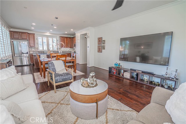Detail Gallery Image 7 of 56 For 28267 N via Sonata Dr, Valencia,  CA 91354 - 3 Beds | 3 Baths
