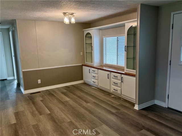 Detail Gallery Image 16 of 30 For 1456 E Philadelphia St #300,  Ontario,  CA 91761 - 3 Beds | 2 Baths