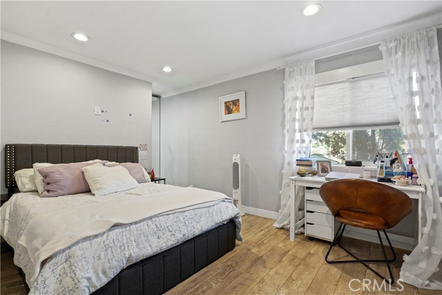 5960 Wilksinon Ave, North Hollywood CA: https://media.crmls.org/medias/cdbd9605-d5c5-4b5b-be12-c995e013bfc0.jpg