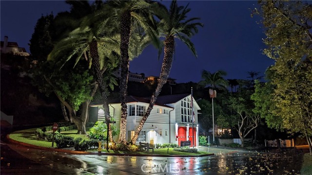 1131 Emerald Bay, Laguna Beach CA: https://media.crmls.org/medias/cdbdec43-ae46-47c3-b00c-f1fdf6b63b60.jpg