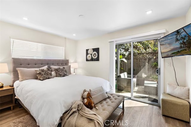 Detail Gallery Image 21 of 41 For 222 20th, Newport Beach,  CA 92663 - 3 Beds | 2 Baths