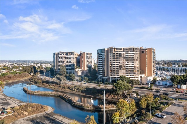 Detail Gallery Image 38 of 54 For 4337 Marina City Dr. #1041,  Marina Del Rey,  CA 90292 - 2 Beds | 2 Baths
