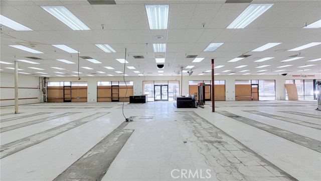  Commercial for Sale in Phelan, California