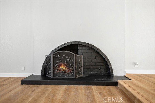 3614 S Olive Street, Santa Ana CA: https://media.crmls.org/medias/cdbf6ecf-3e5d-4435-85da-dad6e91bc825.jpg