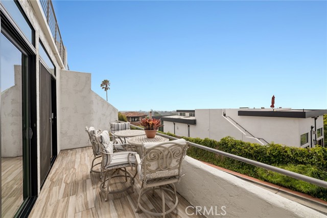 736 Gould Avenue, Hermosa Beach, California 90254, 3 Bedrooms Bedrooms, ,3 BathroomsBathrooms,Residential,Sold,Gould,SB24182647