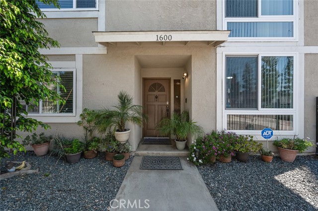 Detail Gallery Image 5 of 58 For 1600 Crescent Heights St, Signal Hill,  CA 90755 - 4 Beds | 2/1 Baths