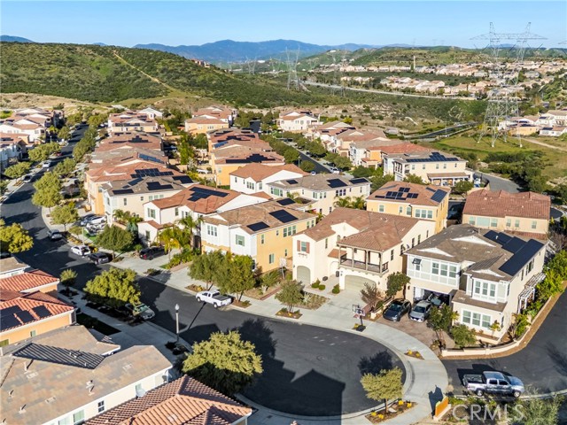 Detail Gallery Image 3 of 39 For 27606 Skylark Ln, Saugus,  CA 91350 - 5 Beds | 5/1 Baths