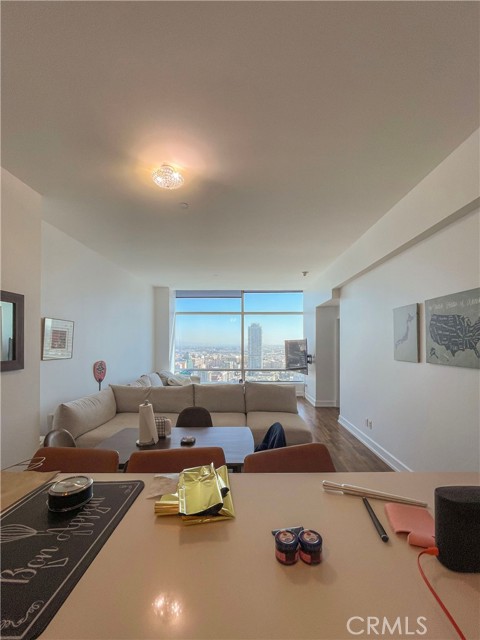900 West Olympic photo 6