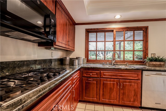 30 Cypress Way, Rolling Hills Estates, California 90274, 2 Bedrooms Bedrooms, ,2 BathroomsBathrooms,Residential,Sold,Cypress,PV22094037