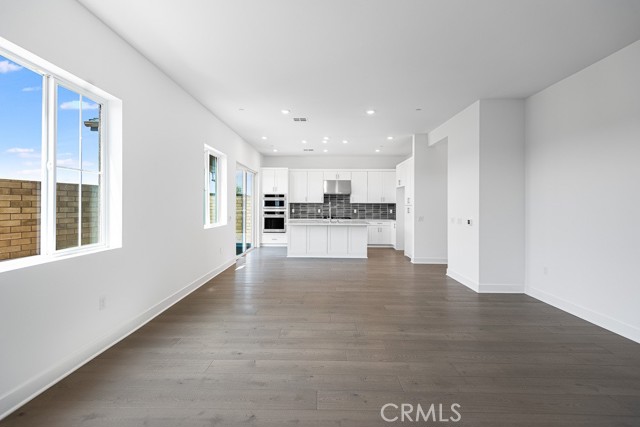 240 Lily Loop, Irvine CA: https://media.crmls.org/medias/cdc36e0a-2263-48e4-a190-5e8f09e7216a.jpg