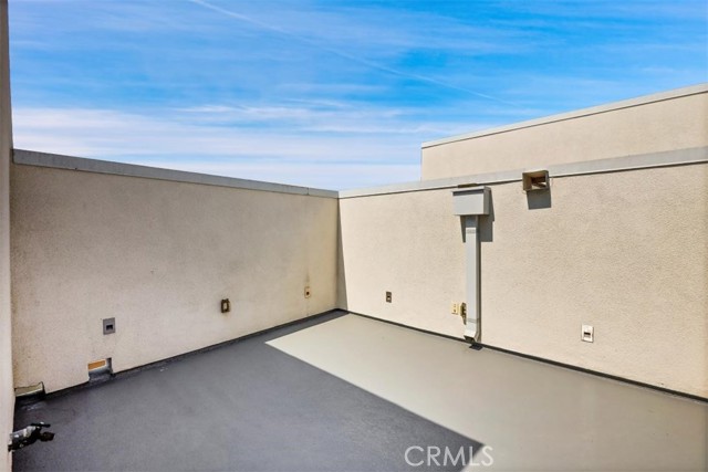 6919 Knowlton Place, Los Angeles CA: https://media.crmls.org/medias/cdc37b16-f052-453b-9bd3-c00183d5d444.jpg