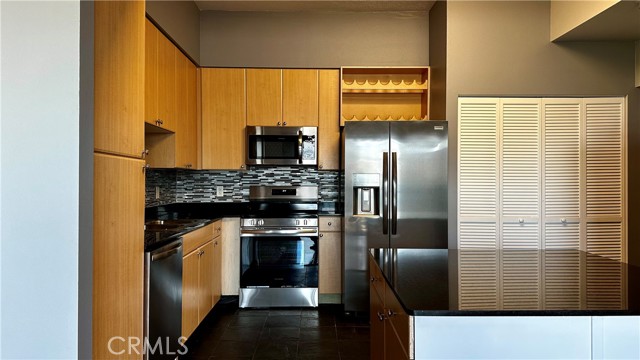 388 E Ocean Boulevard, Long Beach CA: https://media.crmls.org/medias/cdc3c334-0edd-412e-bbfa-f5ebb86d1490.jpg